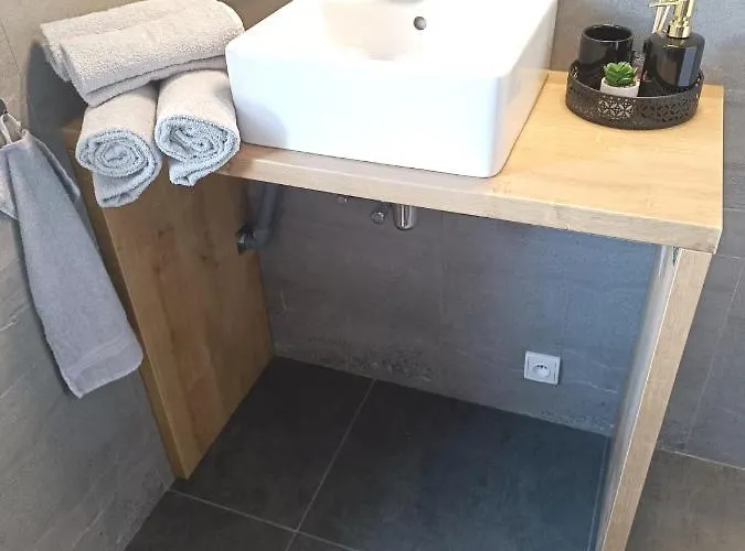 Zoo Karlovarska * プルゼニ